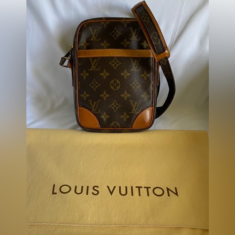 Authentic Louis Vuitton Monogram Danube Crossbody Shoulder Bag